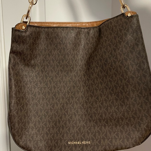 Michael Kors Purse - Picture 3 of 8